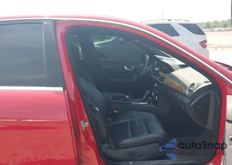 2012 Mercedes-Benz C 300 Luxury 4Matic/Sport 4Matic from USA, damaged, VIN WDDGF8BB9CA637001